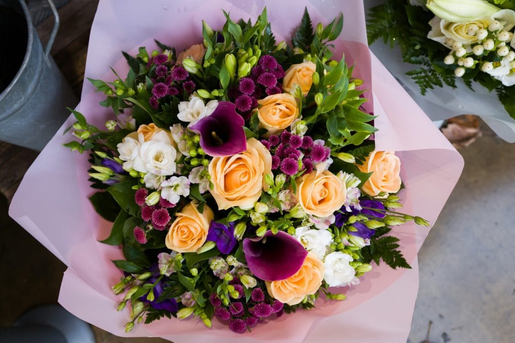 Celebrating Milestones with Congratulation Flowers: A Guide